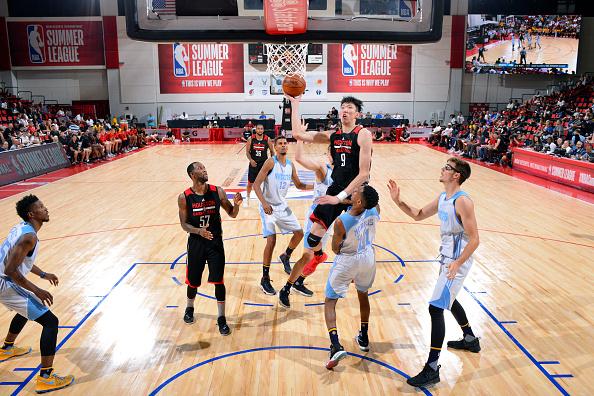 中真挚而坚 中真挚而坚