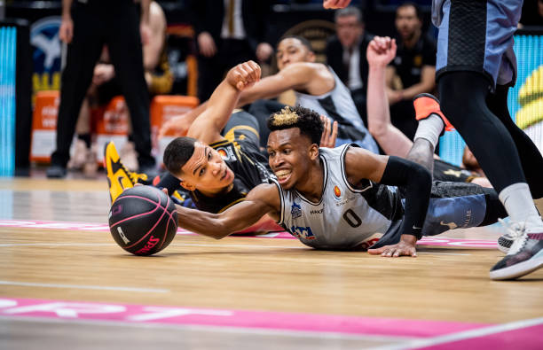 和背后付出 和背后付出