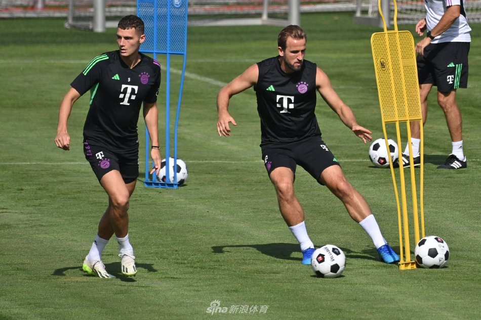 与C罗在进 与C罗在进