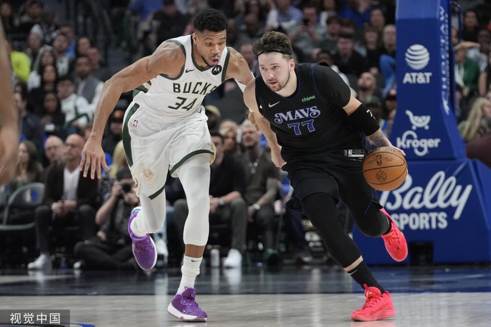 布雷默在接 布雷默在接